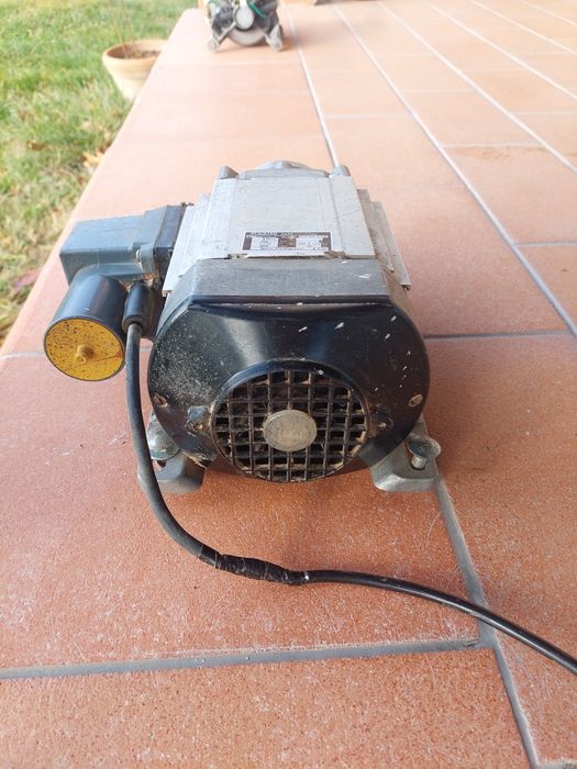 Motor electric pentru circular monofazic Kolster 2,4 kw