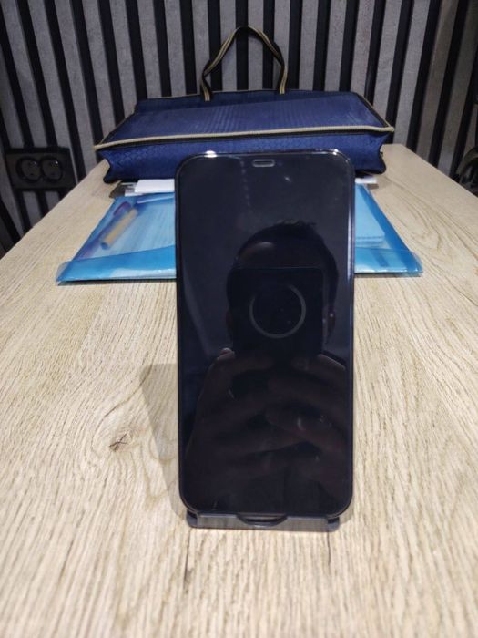 Iphone 12 Pro Max srochni sotiladi