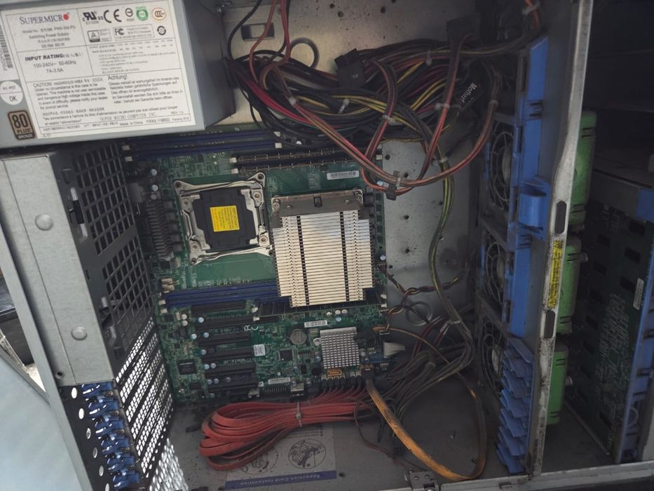 Сервер продается