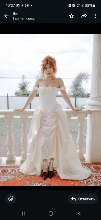 Продам ооочень красивое,оригинальное  бальное  платье