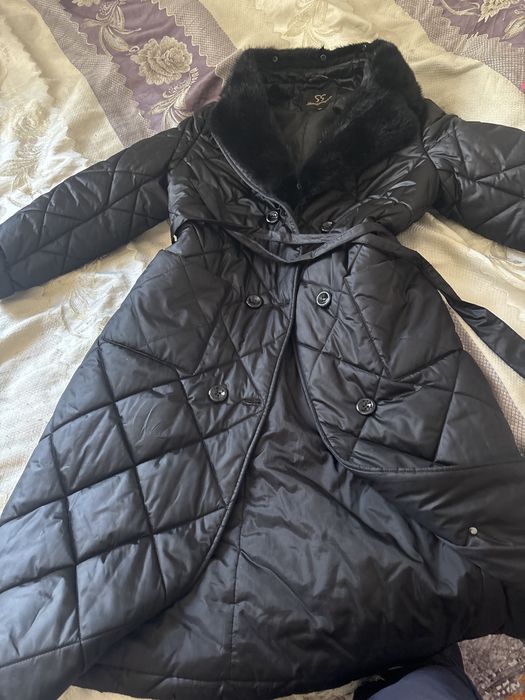 Куртка верблюжый шерсть и норка воратник длина до шиколатки ,