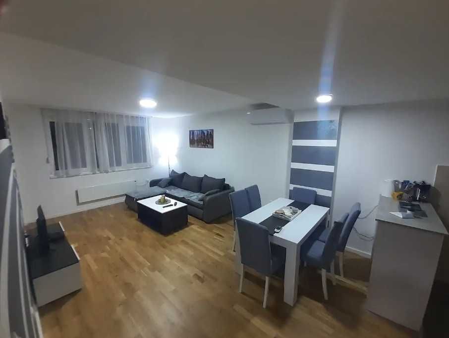 Дава се под наем Двустаен апартамент в Пловдив, Централна гара - 59 кв.м за 229.5 € - Снимка #1