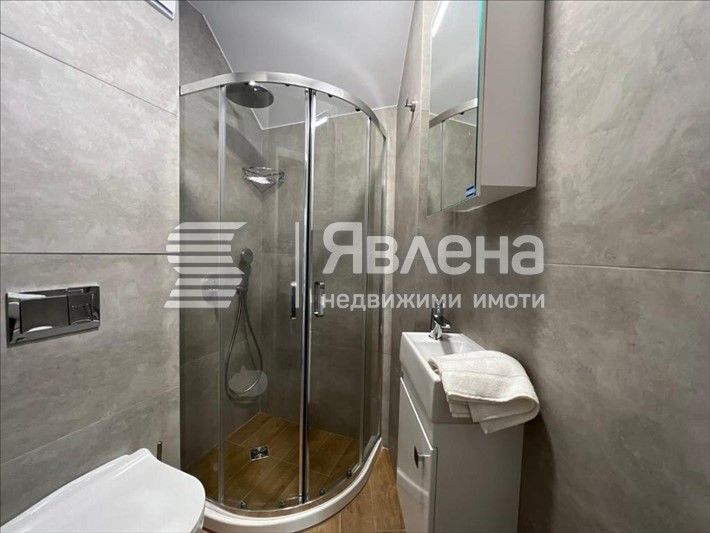 Дава се под наем Тристаен апартамент в Варна, Гръцка махала - 75 кв.м за 1350 € - Снимка #5