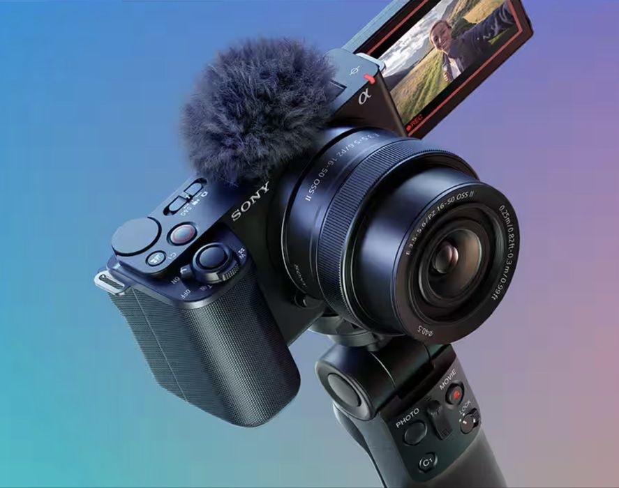 Камера Sony ZV - E10 M2 kit 16-50, состояние новой rкамеры