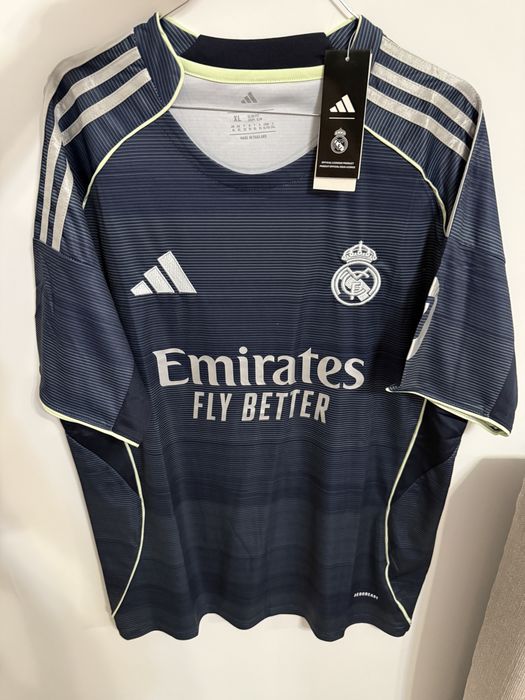 Tricou Bellingham Real Madrid away kit sezonul nou fotbal