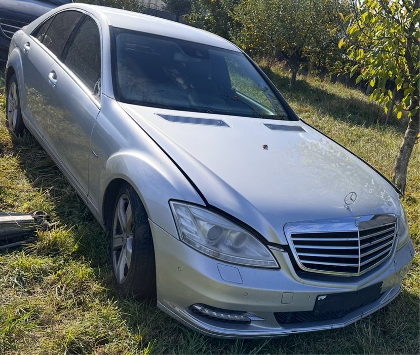 Dezmembrez Mercedes S Class 2009 2013