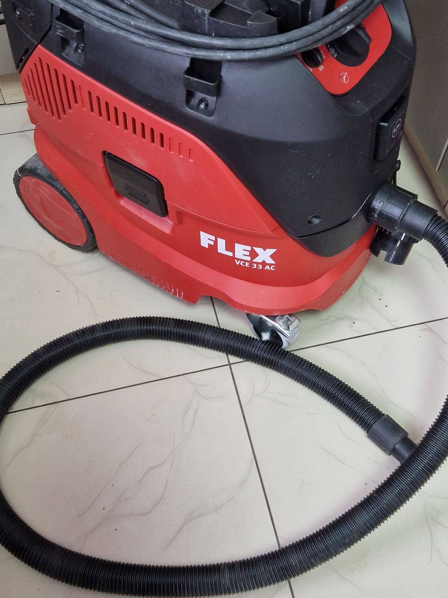 Aspirator profesional Flex VCE 33 AC