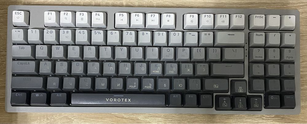 Продаю игровую клавитуру Vorotex K940