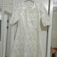 Белый платье атлас