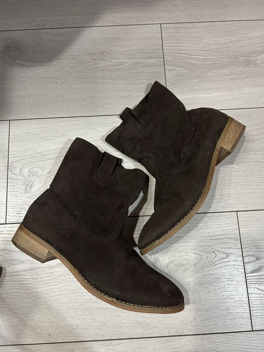 Дамски велурени боти