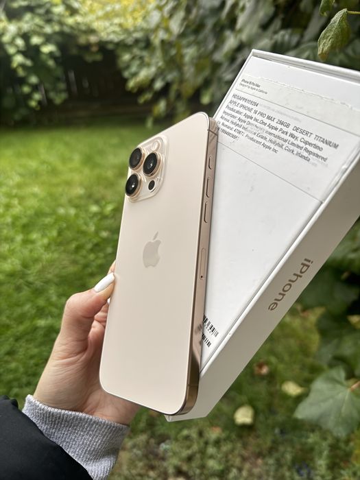iphone 16 pro max gold
