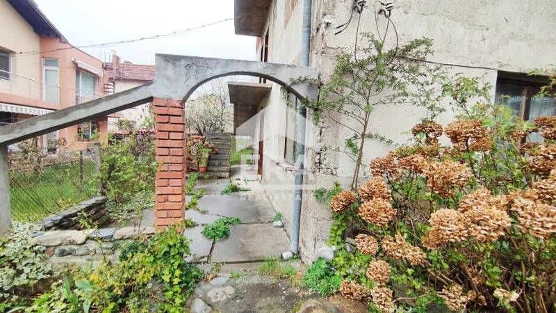 Многофамилна къща в гр. Сапарева баня