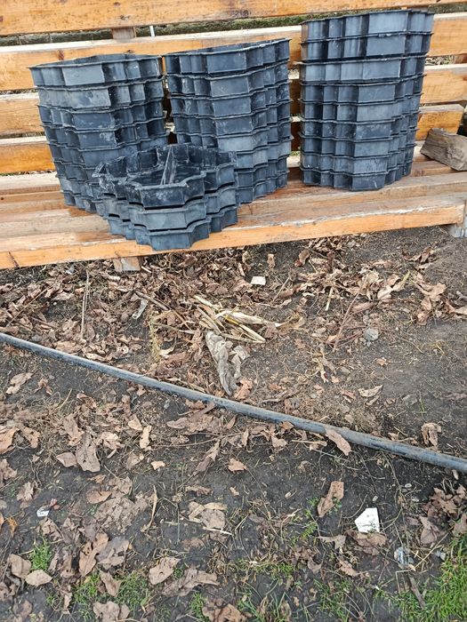 Vând matriță pavaj flora