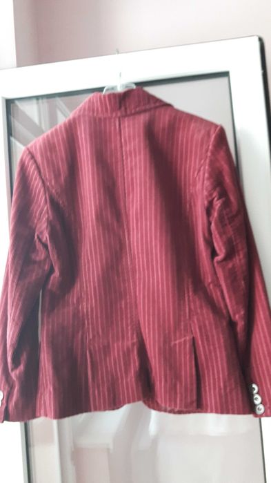 Дамско сако H&M 38 размер от кадифе цвят бордо, подходящо за Коледа