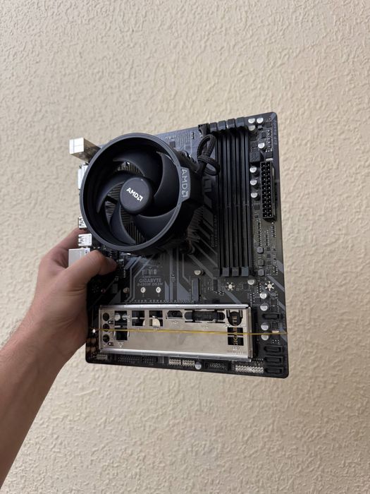 AMD Gigabyte B450M DS3H Ryzen 7 2700 kuller kamplekt