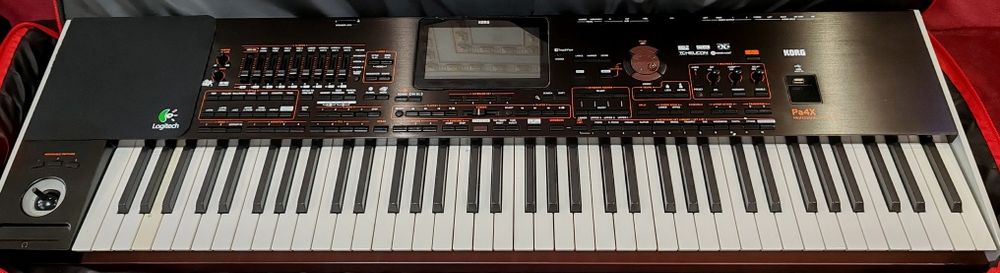 Vând sau schimb korg pa4x 76 clape cu Korg pa5x plus diferența