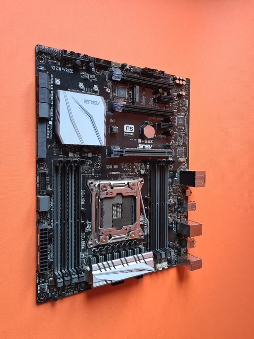 Placa de baza ASUS X99-E