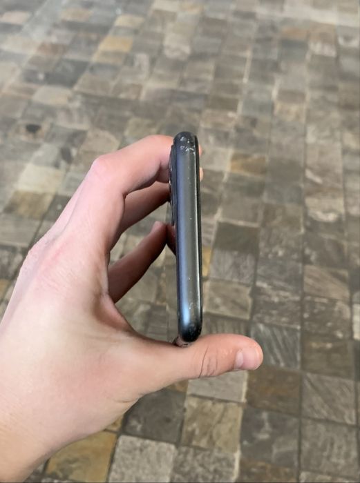 iphone 11 128GB srochni