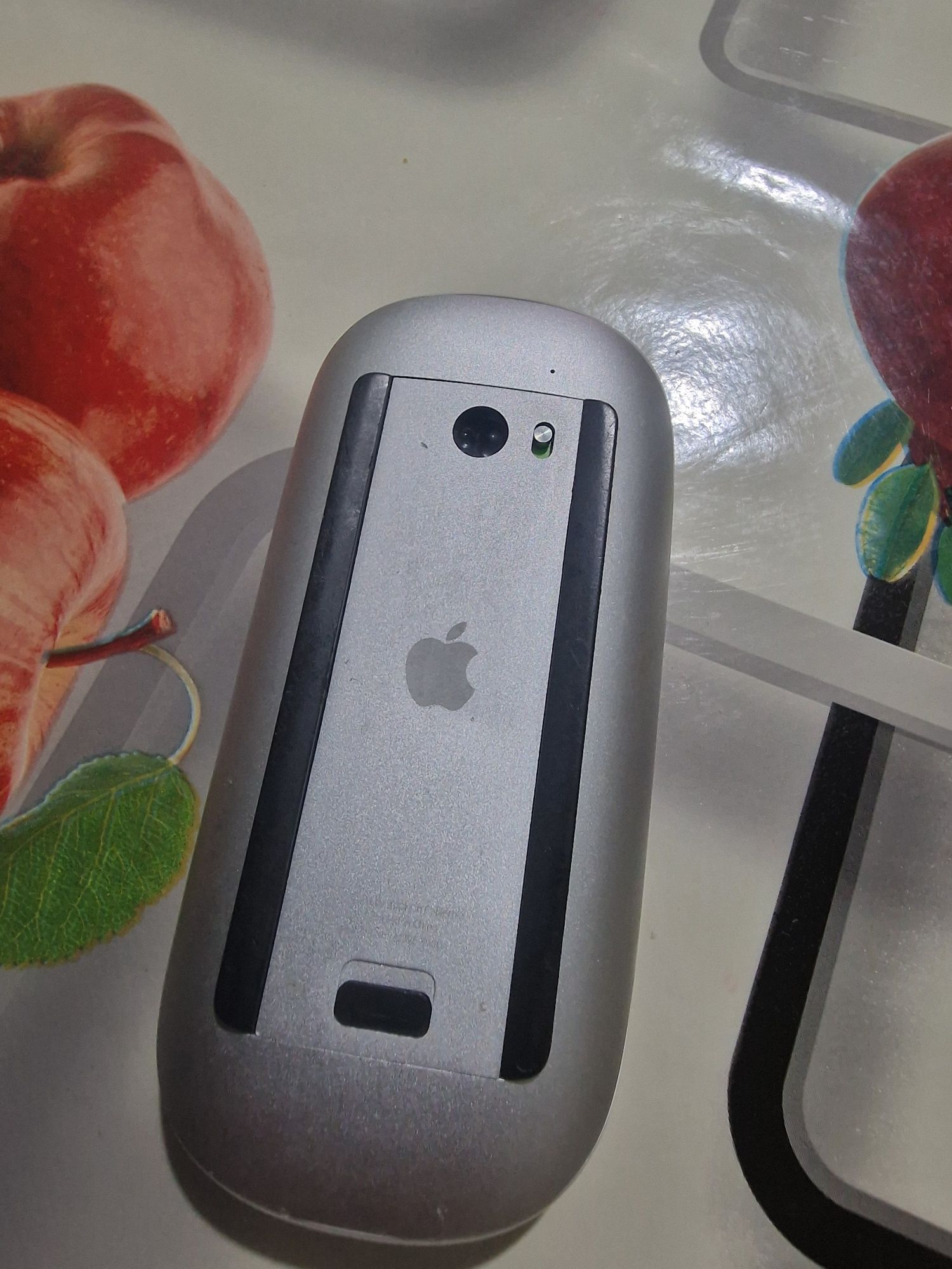 Apple Magic mouse 1