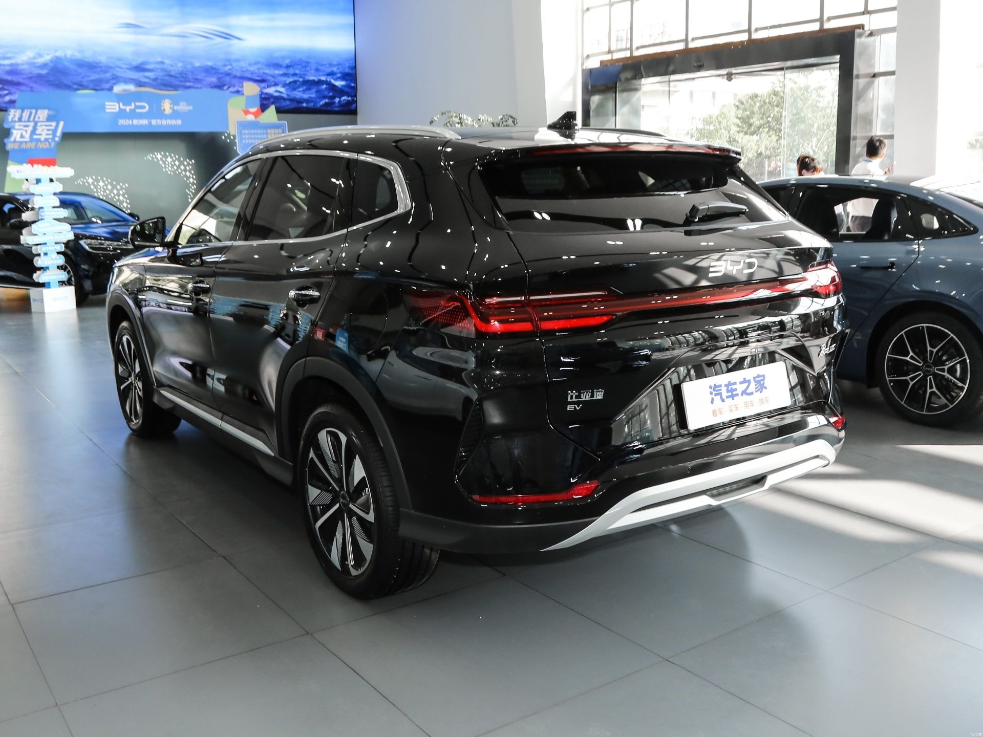 BYD CHEMPION 605km 2025 restyle Qora-Oq
