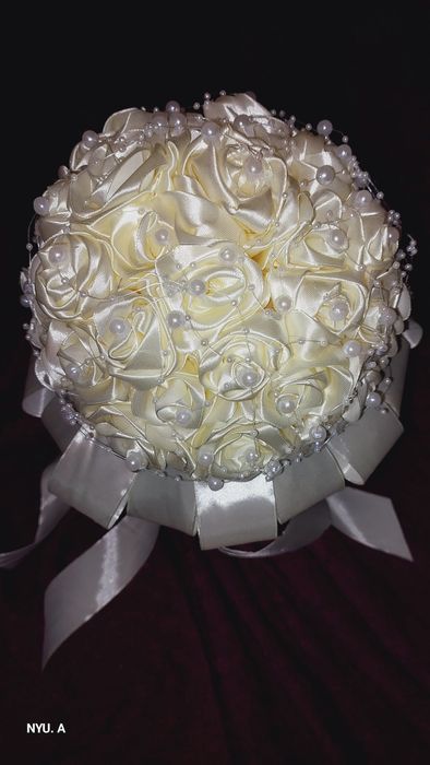 Vând de Black FryDay buchet de la 500 lei la 250 lei