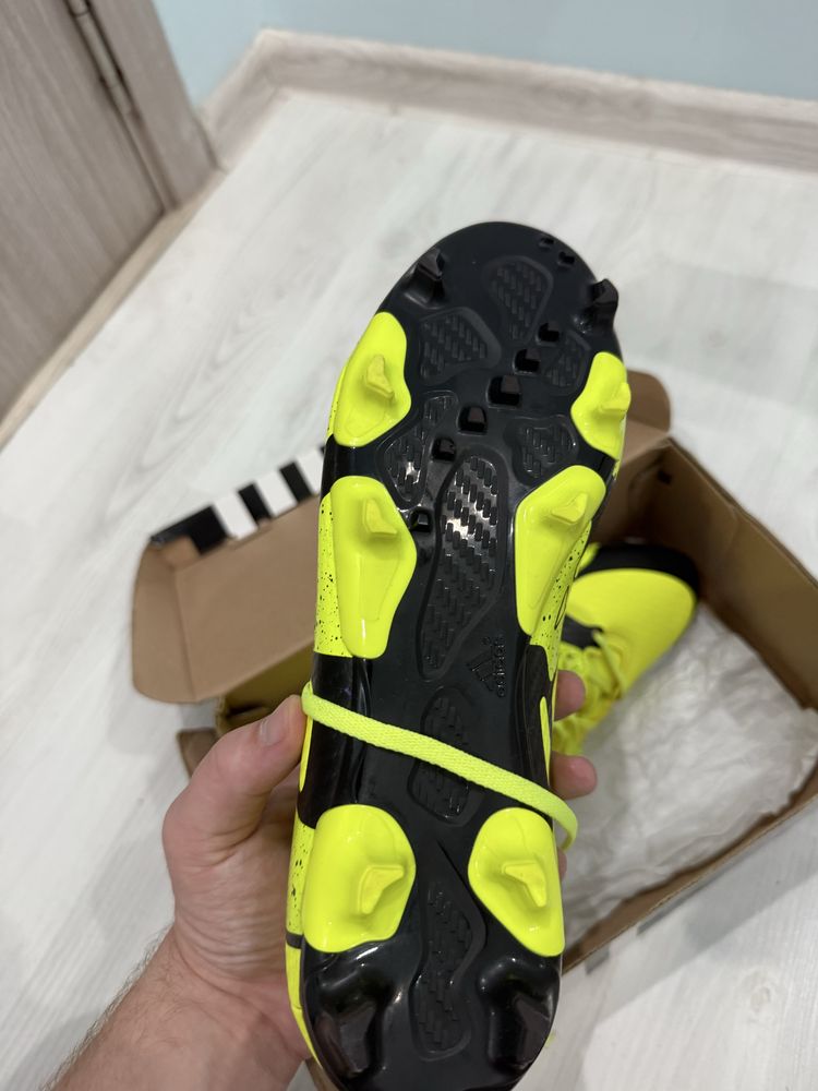 Детски бутонки Adidas