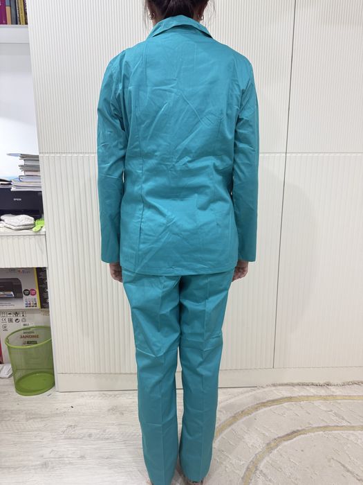 Продам спецодежду