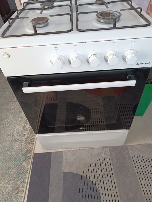 Газовая плита   б.у