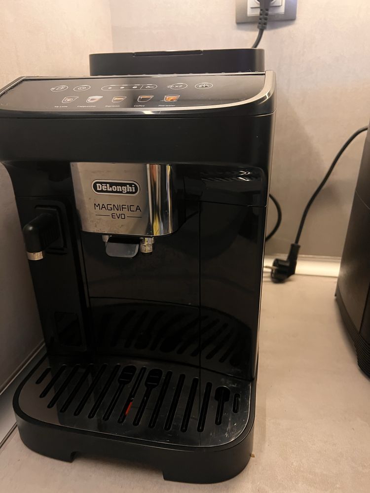 Кафеавтомат DELONGHI Magnifica EVO ECAM290.61.B