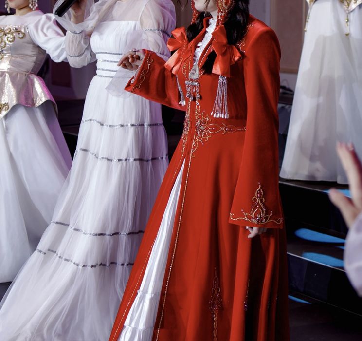 Бешпент пен Кажекей сатылады.