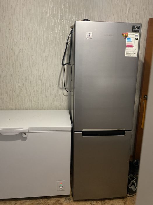 Продам холодильник Самсунг