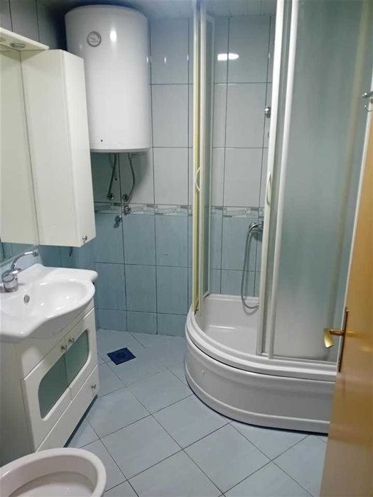 Дава се под наем Тристаен апартамент в Пловдив, Гагарин - 86 кв.м за 351.9 € - Снимка #7