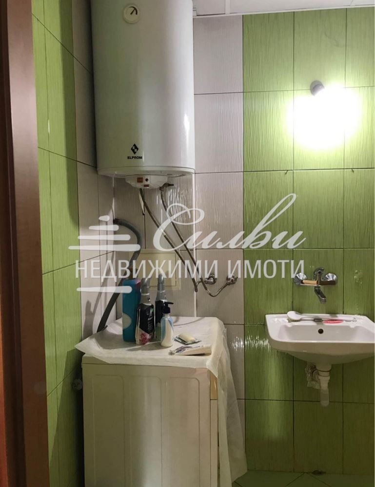 Продава се Тристаен апартамент в Шумен, Център - 97 кв.м за 1183 €/кв.м - Снимка #4