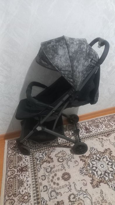 Продам детскую коляску