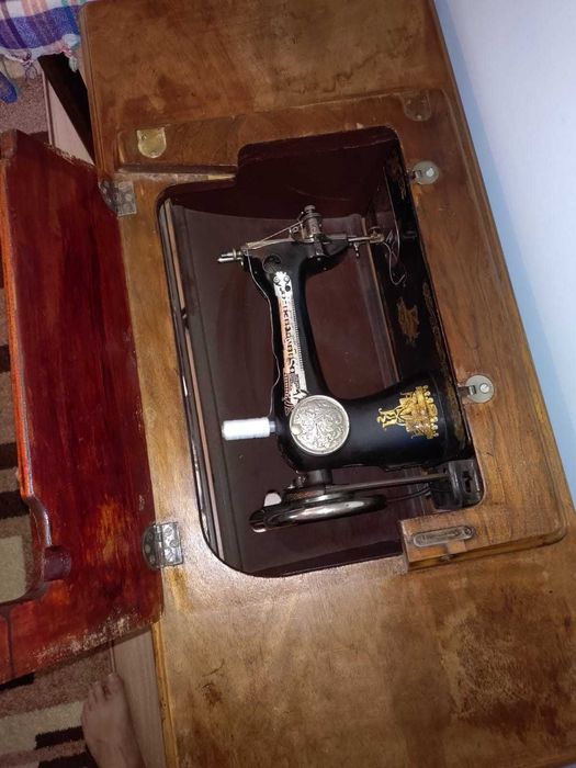 Masina de cusut vintage Singer