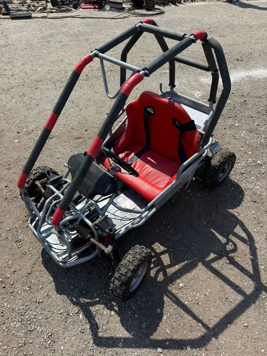 Vând buggy benzina