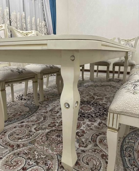 Стол-стулья  хорошем состояние