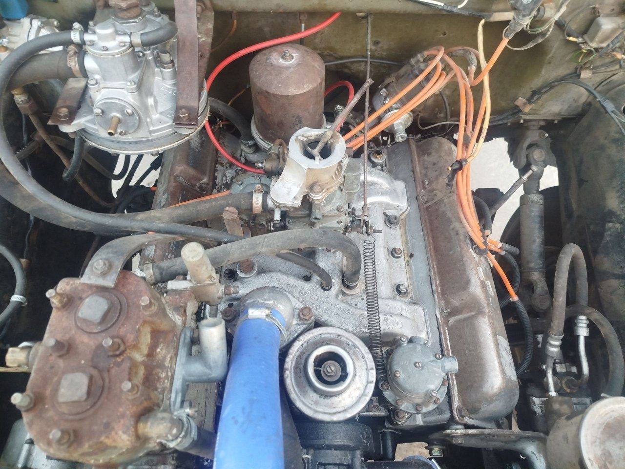 ZIL yuk mashinasi (olasiz minasiz=pul topar mashina) .Nari 9000$