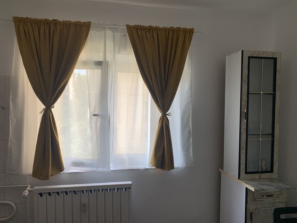 Închiriere apartament 3 camere, zona Mall Vitan