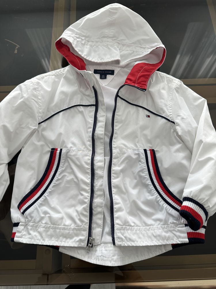 Geaca primara tommy hilfiger fetite 4-5 ani