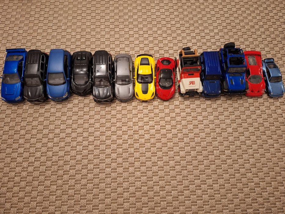 Lot mașinuțe metalice