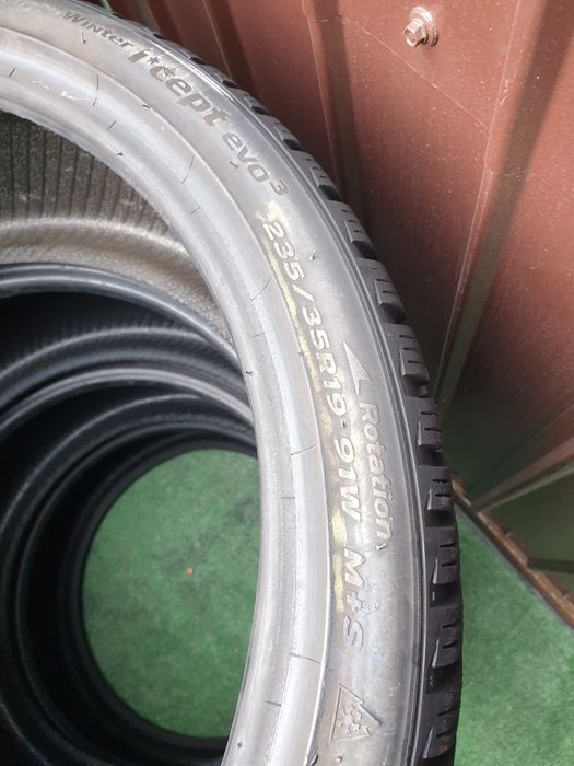 235.35.19 Michelin Hankook