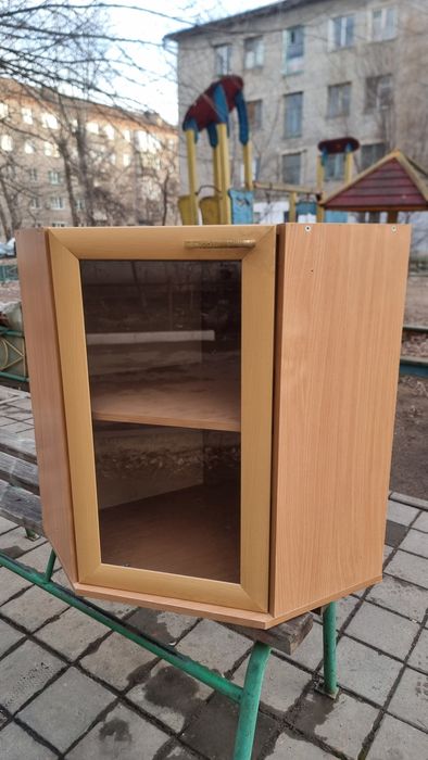 Продам угловой шкаф от кухонного гарнитура