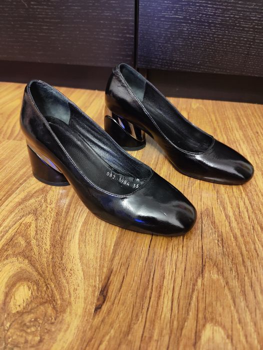 Pantofi de damă mărimea 35