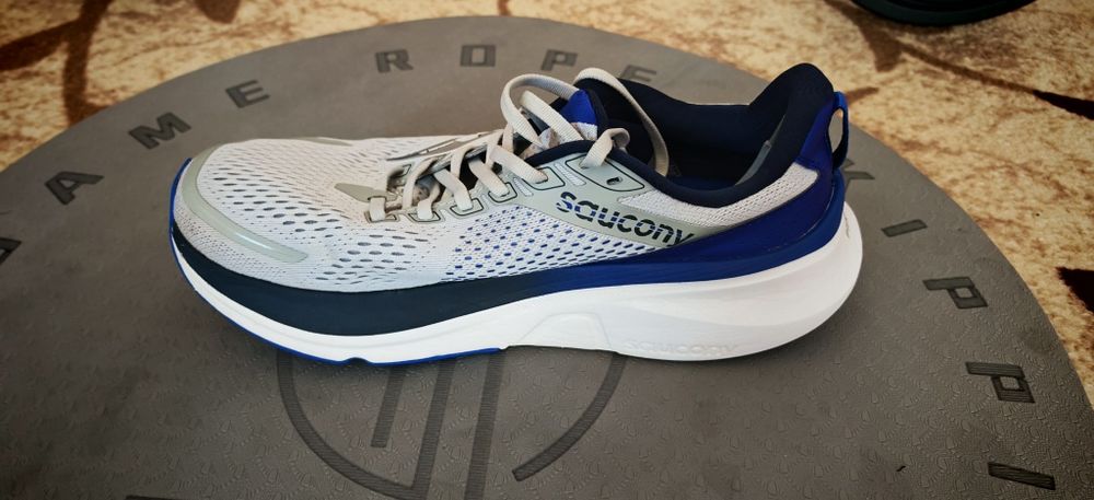 Продавам маратонки Saucony Guide 17 46 номер