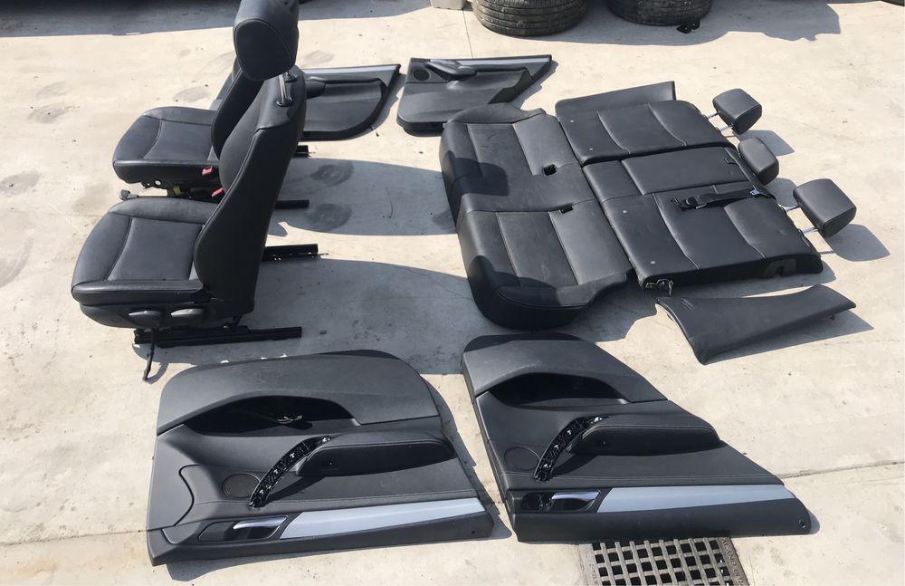 Interior negru cu incalzire scaune fata spate Bmw Suv X3 F25