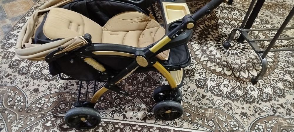 Коляска для новорожденных