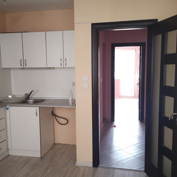 Дава се под наем Двустаен апартамент в Варна, Младост 1 - 54 кв.м за 255 € - Снимка #2