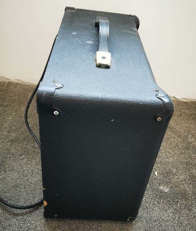 Усилвател за китара кубе Marshall MG30DFX 30W с overdrive