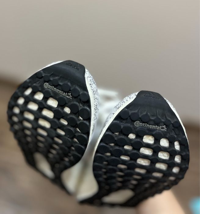 Дамски обувки adidas ultraboost